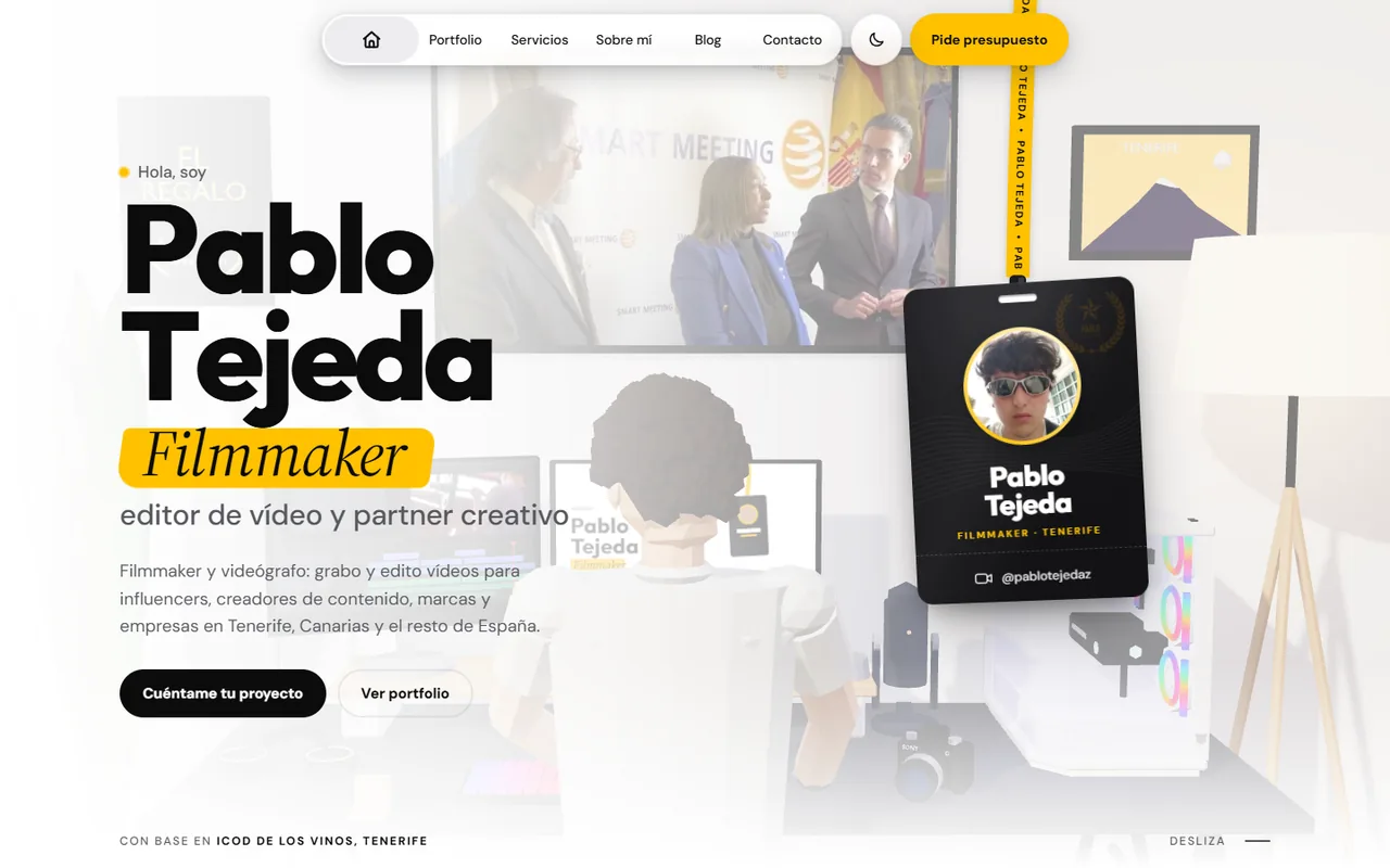 Mi propia Página Web: portada, con la escena 3d y la tarjeta de identificación